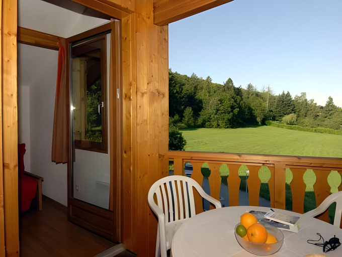Others 4, Les chalets d Evian, Haute-Savoie