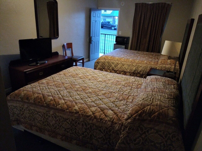 Bedroom 3, Budget Lodge by OYO Portland West, Multnomah