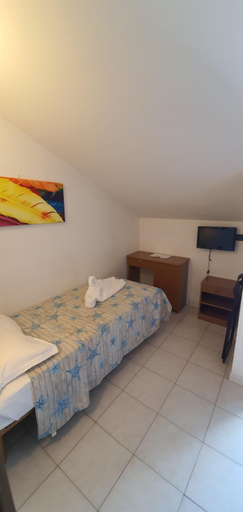 Bedroom 2, Hotel Vela Azzurra, Rimini