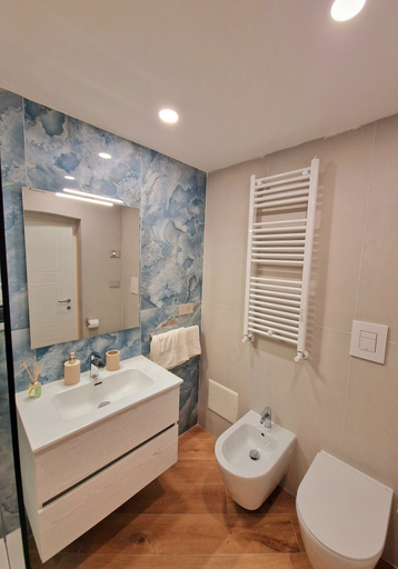 Bathroom 4, Maison Tarantè, Napoli