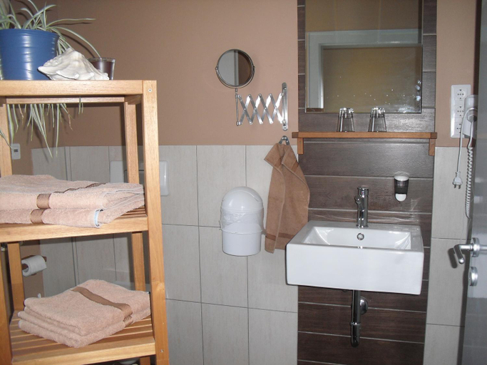 Bathroom 5, Hotel Cappuccino, Hildesheim