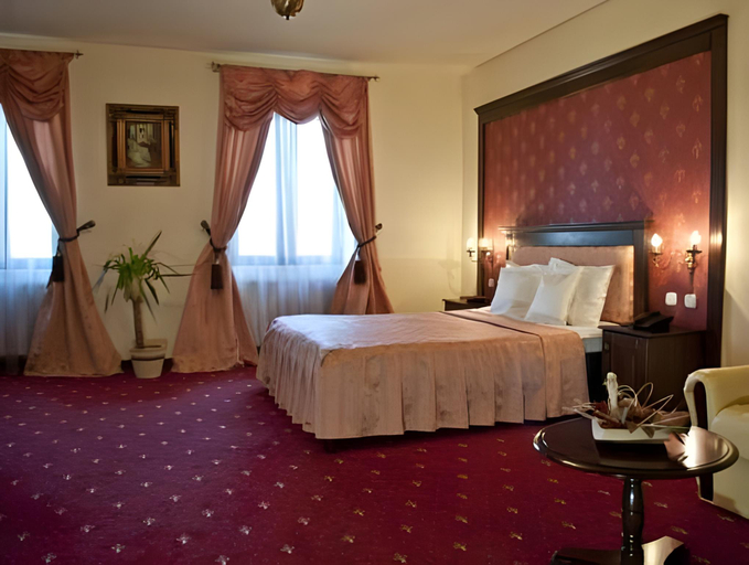 Others 4, Casa Salzburg, Sibiu