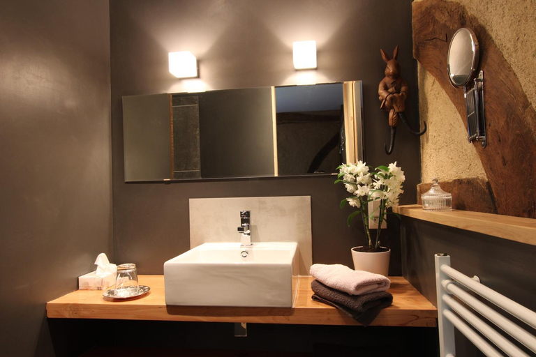 Bathroom, Bergerie de la Moutonniere, Calvados
