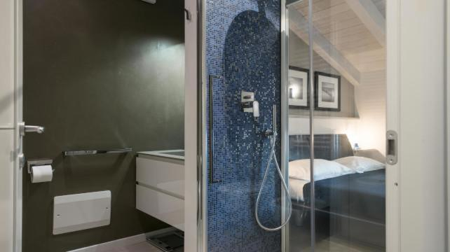 Bathroom 8