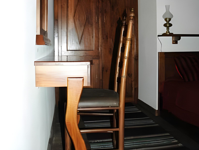 Bedroom 2, Djudjeva Kyshta Hotel, Panagyurishte