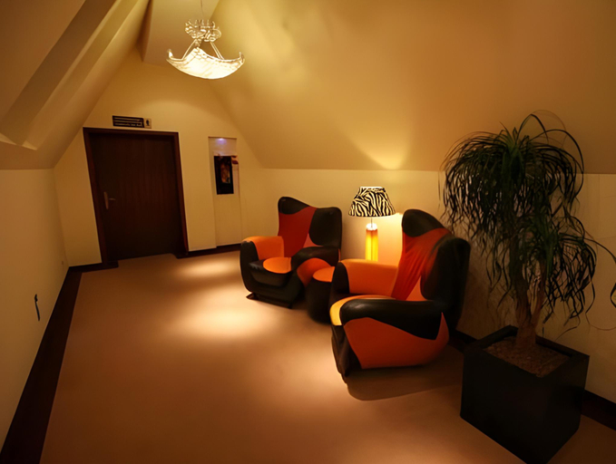 Public Area 2, Hotel Na Polboru, Zduńska Wola