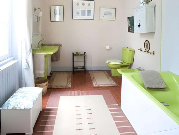 Bathroom 5, Chateau De Raissac, Hérault
