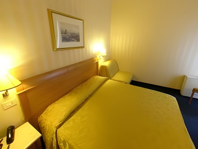 Bedroom 3, Hotel dei Quiriti, Rome