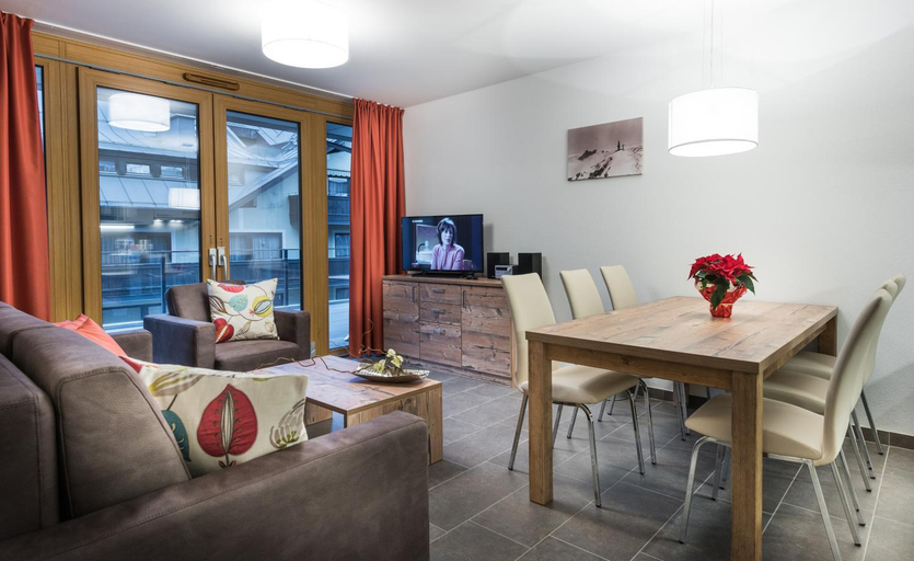 Dining Room 4