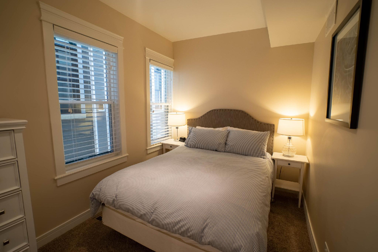 Bedroom 16
