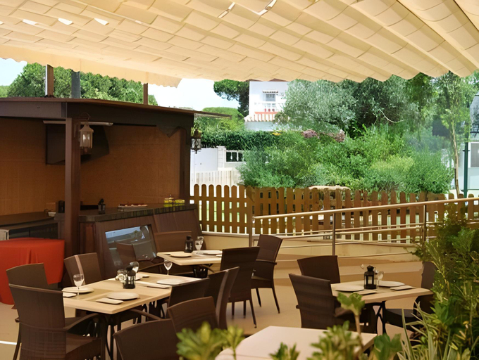 Food & Drinks 5, Aparthotel Novo Sancti Petri, Cádiz