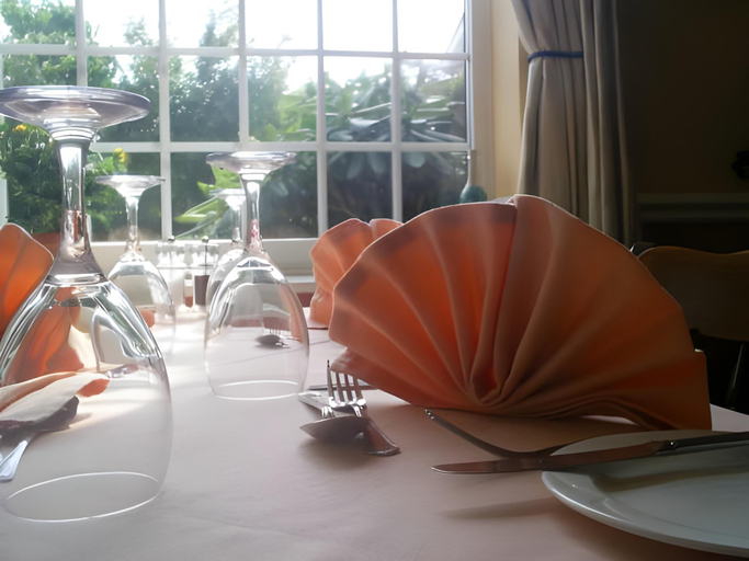 Food & Drinks 4, Grove House - Woodbridge, Suffolk