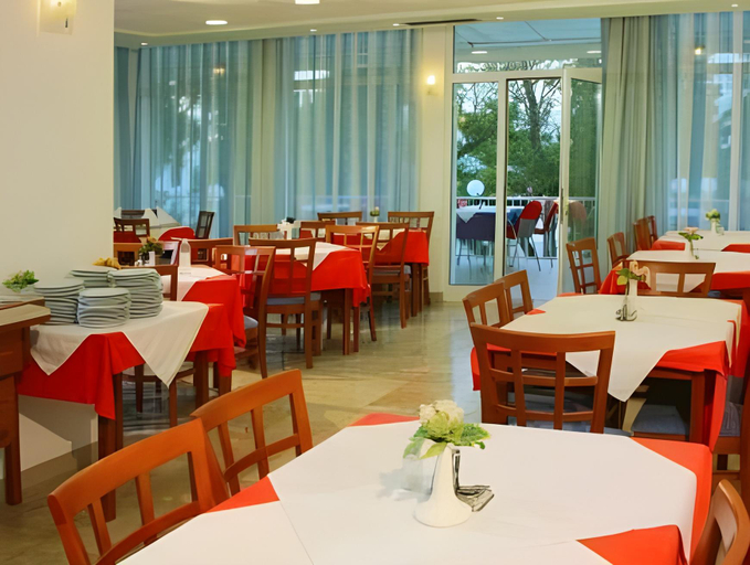 Food & Drinks 4, Hotel Faraon, Trpanj