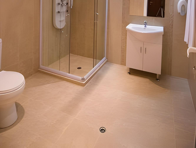 Bathroom 3, Arena Tarnovo Hotel -Free Large Private Parking, Veliko Tarnovo