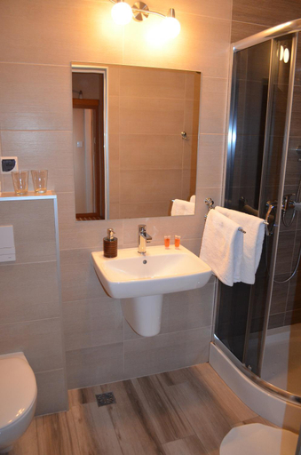 Others 2, Hotel Olimp, Chojnice