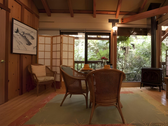 Others 4, Volcano Village Lodge, Hawaii