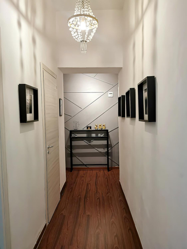 Others 4, Frizzo House, Salerno