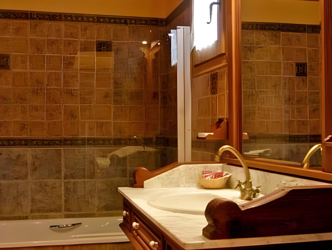 Bathroom 3, Hotel Posada Real, Huesca