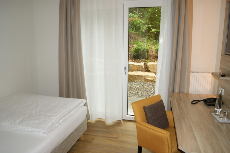 Bedroom 2, Hotel Restaurant Muckensee, Ostalbkreis