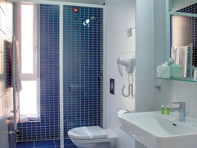 Bathroom 3, Hotel Delminivm, Zagreb
