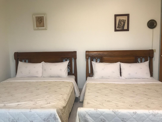 Bedroom 2, Dennis Manor, Yilan