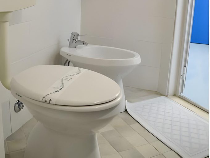 Bathroom 2, Hotel Playa e Mare Nostrum, Venezia