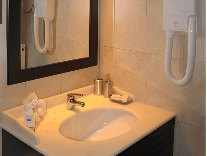 Bathroom 4, Yalis Hotel, Thessaly