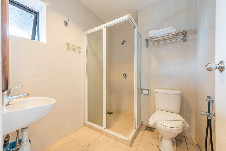 Bathroom 7