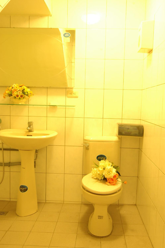 Bathroom 2, 朝日民宿 可包棟, Taitung