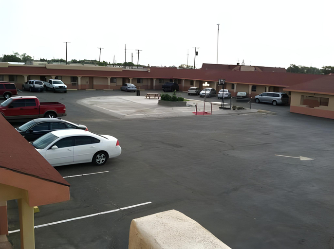 Others 2, Sands Motel, Roosevelt