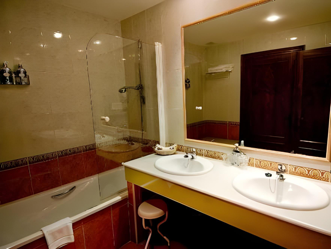 Bathroom 5, Hotel Mirador de La Cepada, Asturias