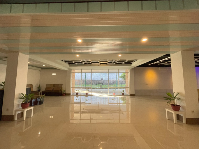 Hamadi In by Perwira Hub