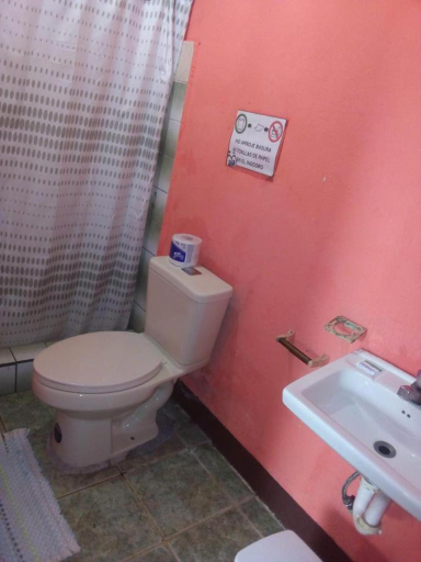 Bathroom, Cabinas Surf Side, Talamanca