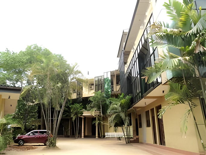 Others 5, Victory Inn, Moneragala