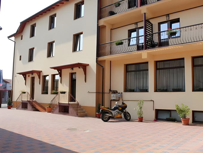 Exterior & Views 2, Hotel Stefani, Sibiu