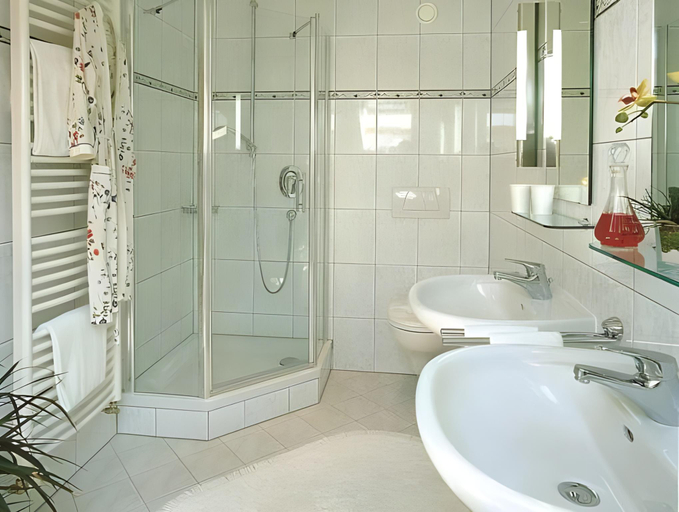 Bathroom 3, City Appartementhotel, Passau