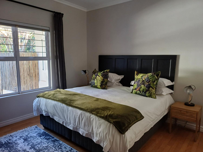 Others 3, Diamant Estate, Cape Winelands