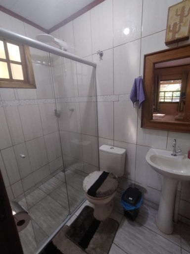 Bathroom 1, Chales de Santana, Tiradentes