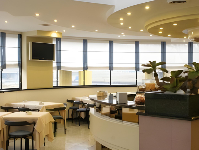 Food & Drinks 4, Hotel Motel Ascot, Monza and Brianza