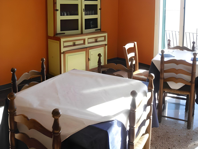 Food & Drinks 4, Albergo Caprile, Genova