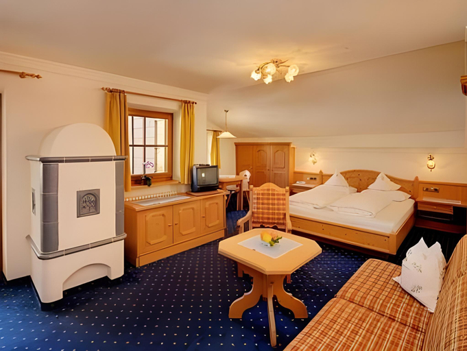 Others 5, Parc Hotel Tyrol, Bolzano