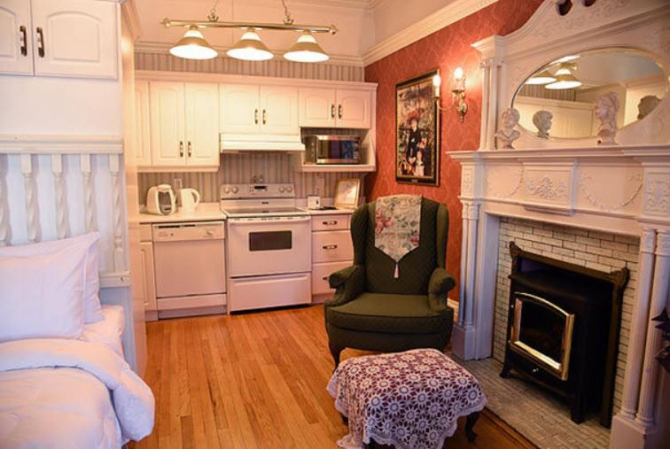 Dining Room 6
