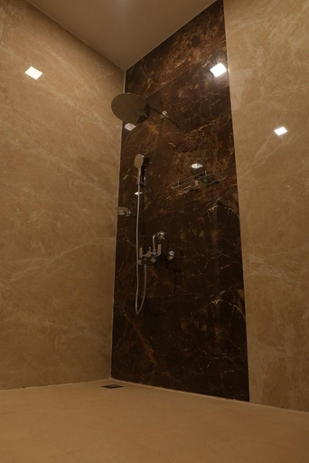 Bathroom 2, Revellers Resort Gokarna, Uttara Kannada