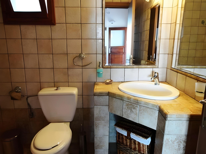 Bathroom 3, Skiathos Garden Cottages, Thessaly