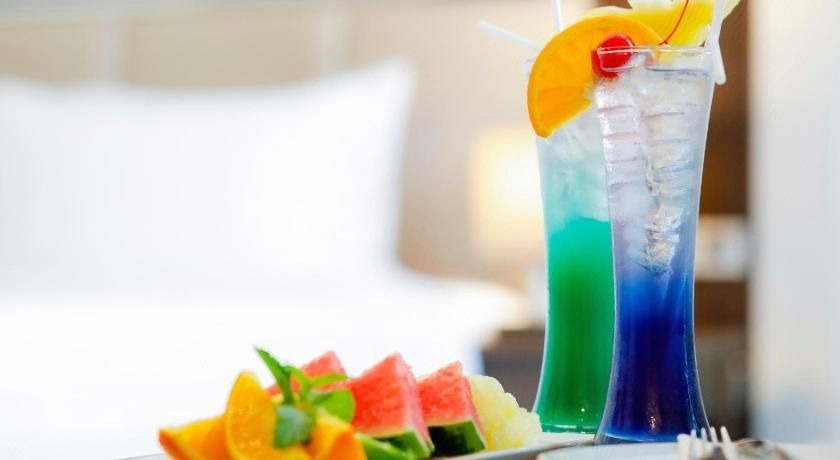Food & Drinks, SureStay Plus Hotel by Best Western Sukhumvit 2, Khlong Toey
