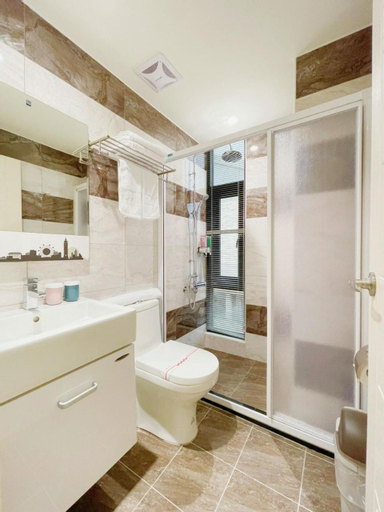 Bathroom 9
