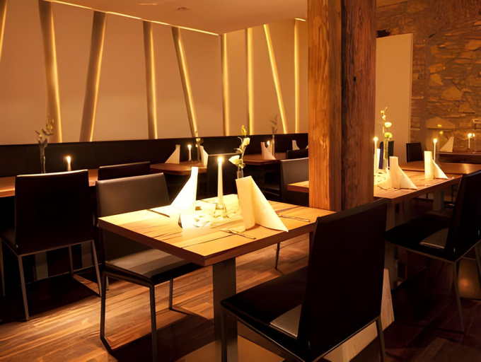 Food & Drinks 3, Design Hotel & Restaurant Lowen, Ulm