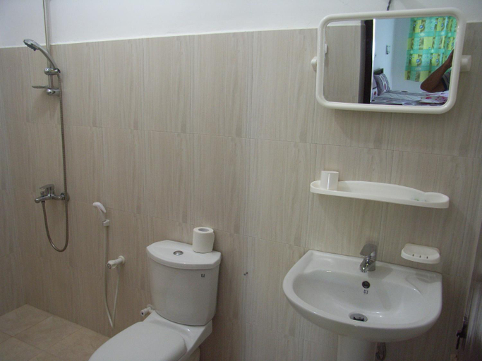 Bathroom 2, Bochum Lanka Resort, Beruwala