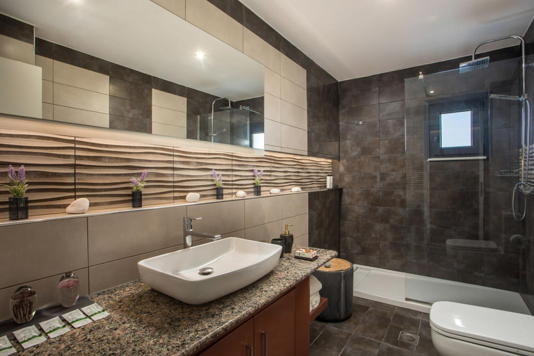 Bathroom 5, Faliro Hotel, South Aegean