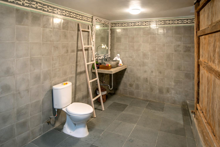 Bathroom 3